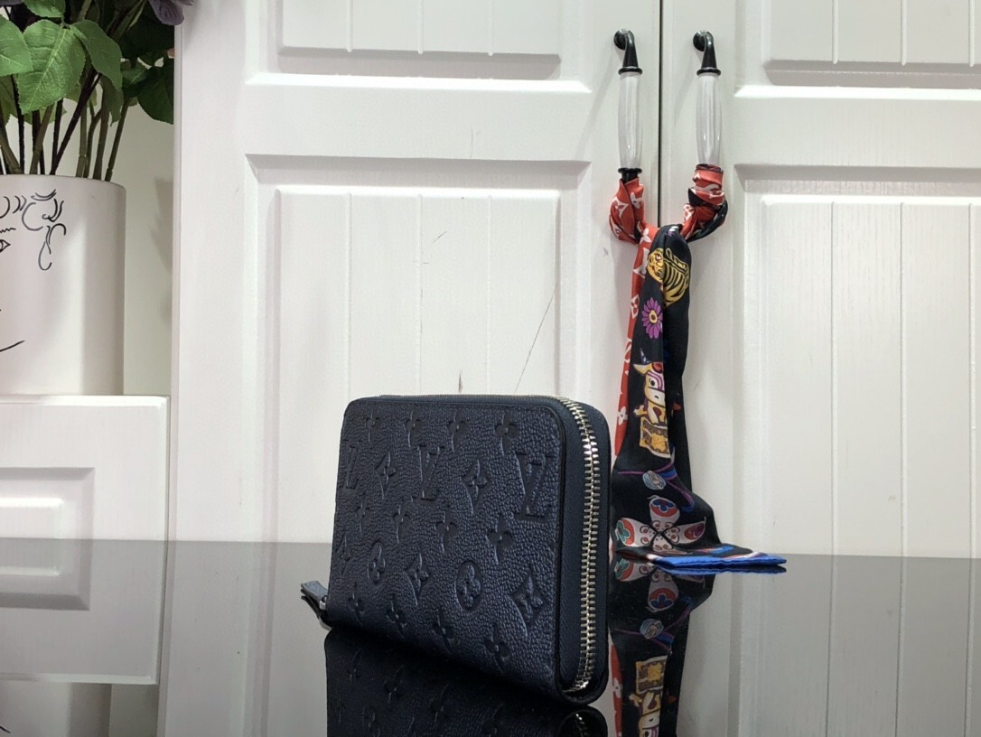 LV ZIPPY wallet M80958 