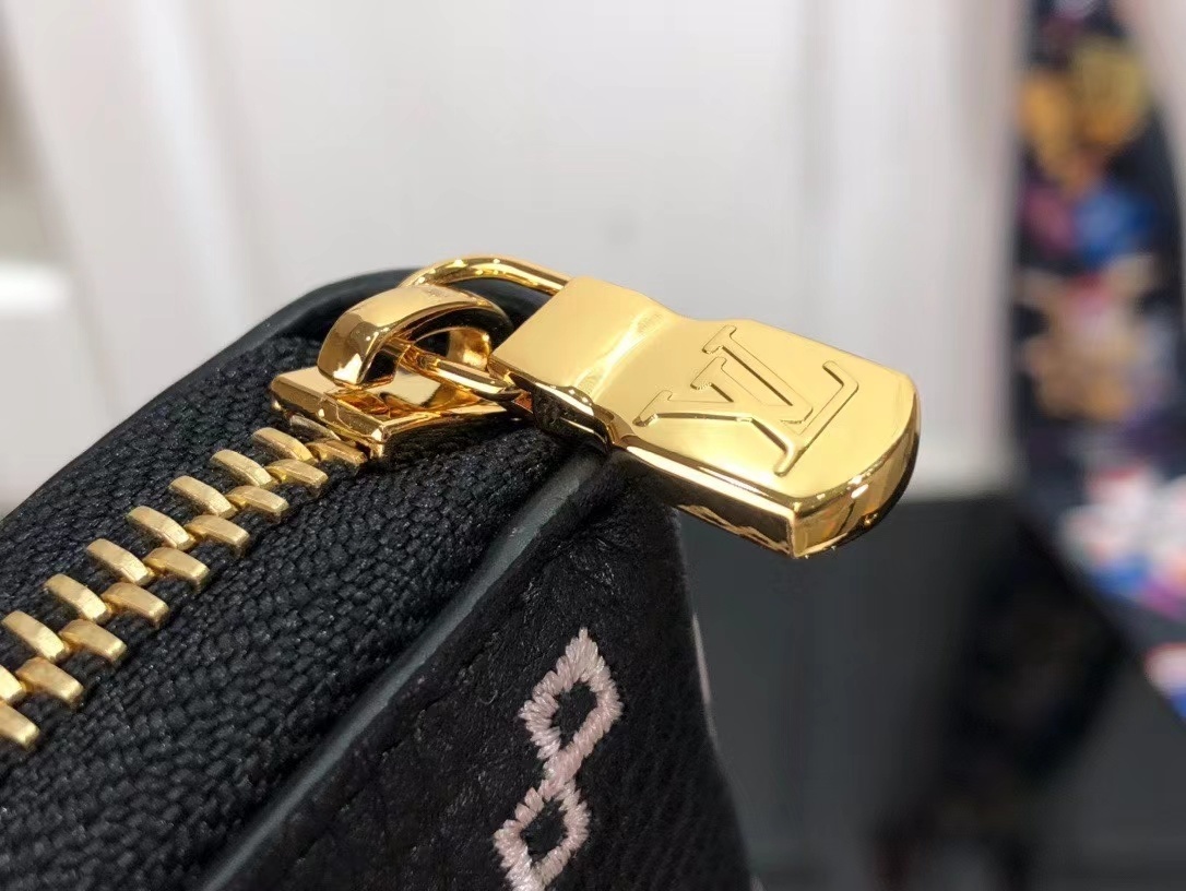 LV ZIPPY wallet M81141 