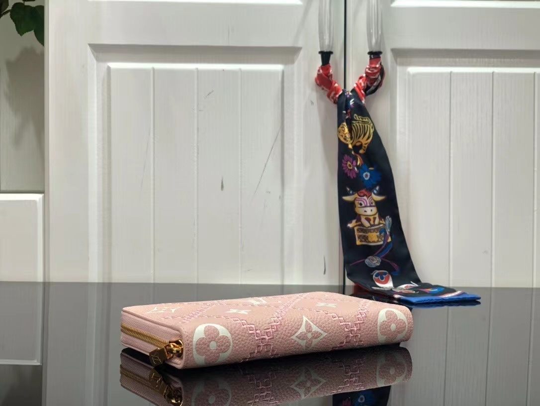 LV ZIPPY wallet M81141 