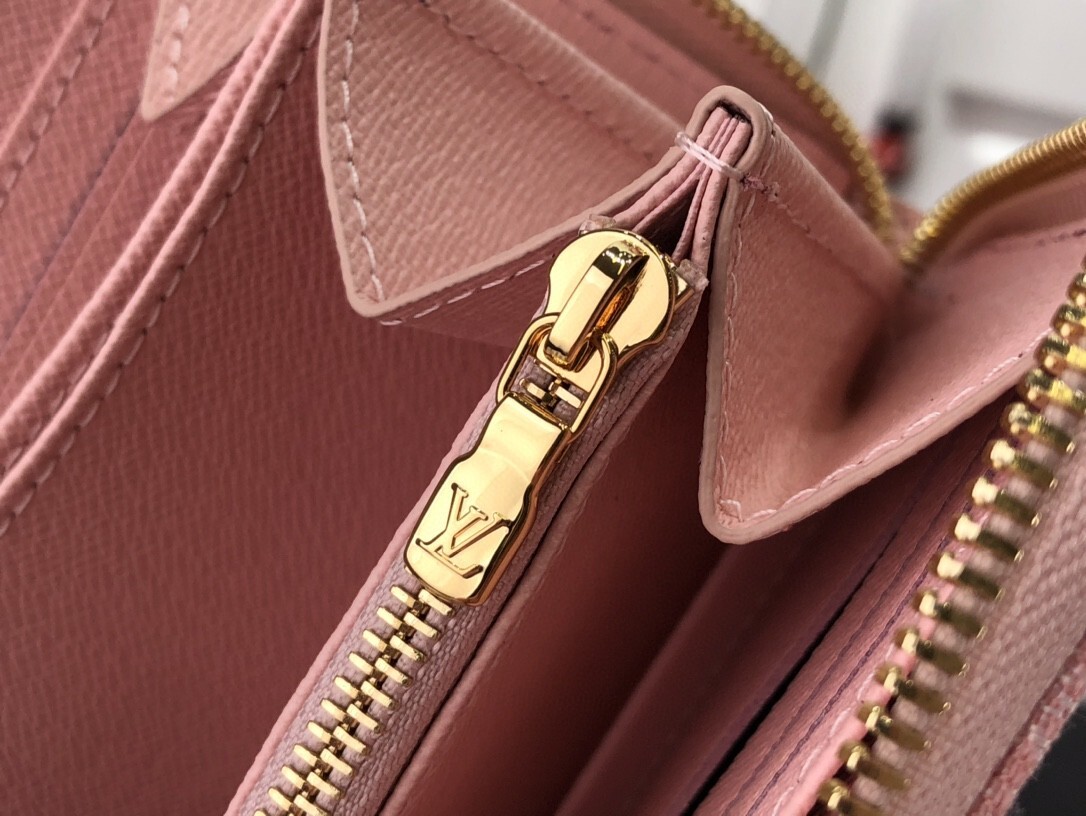 LV ZIPPY wallet M81182 