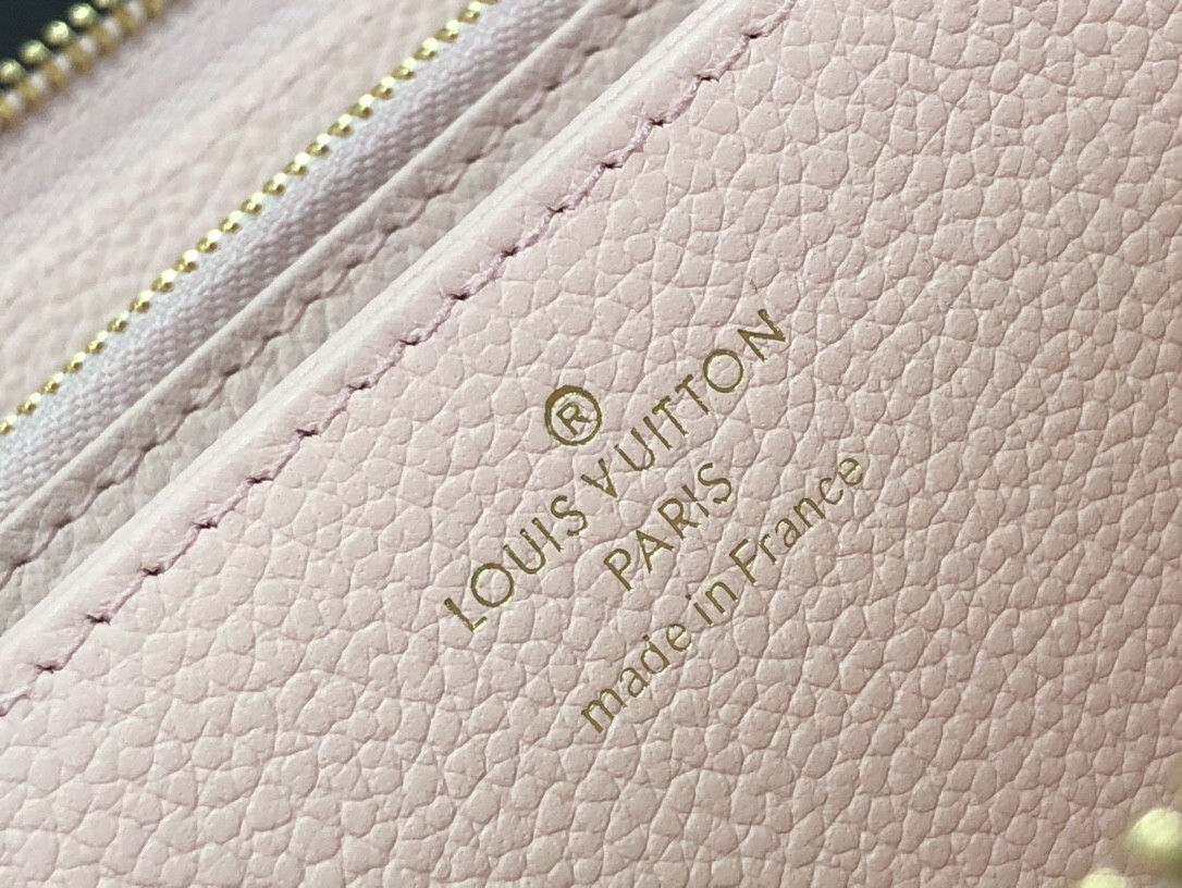 LV ZIPPY wallet M81279 