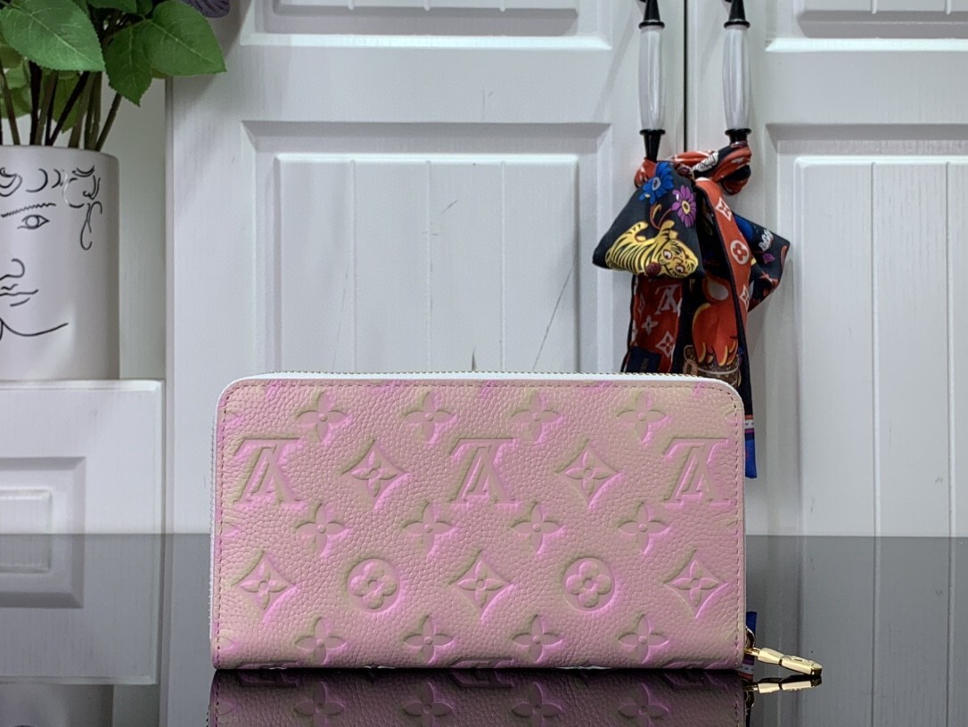 LV ZIPPY wallet M81299 
