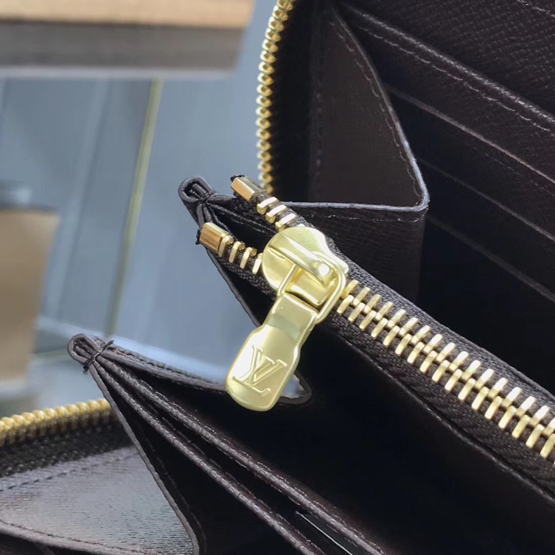 LV ZIPPY wallet N60015 