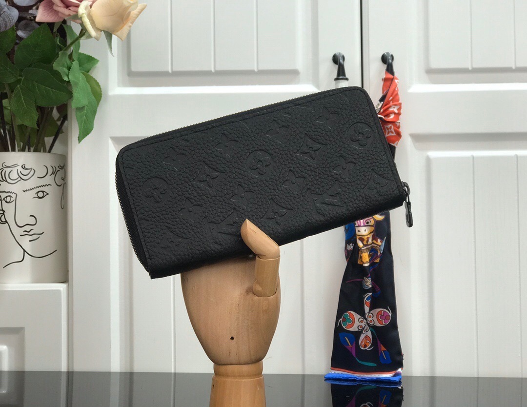 LV ZIPPY wallet VERTICAL M62902 