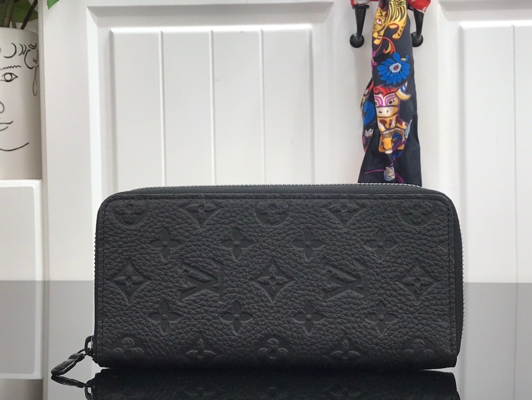 LV ZIPPY wallet VERTICAL M62902