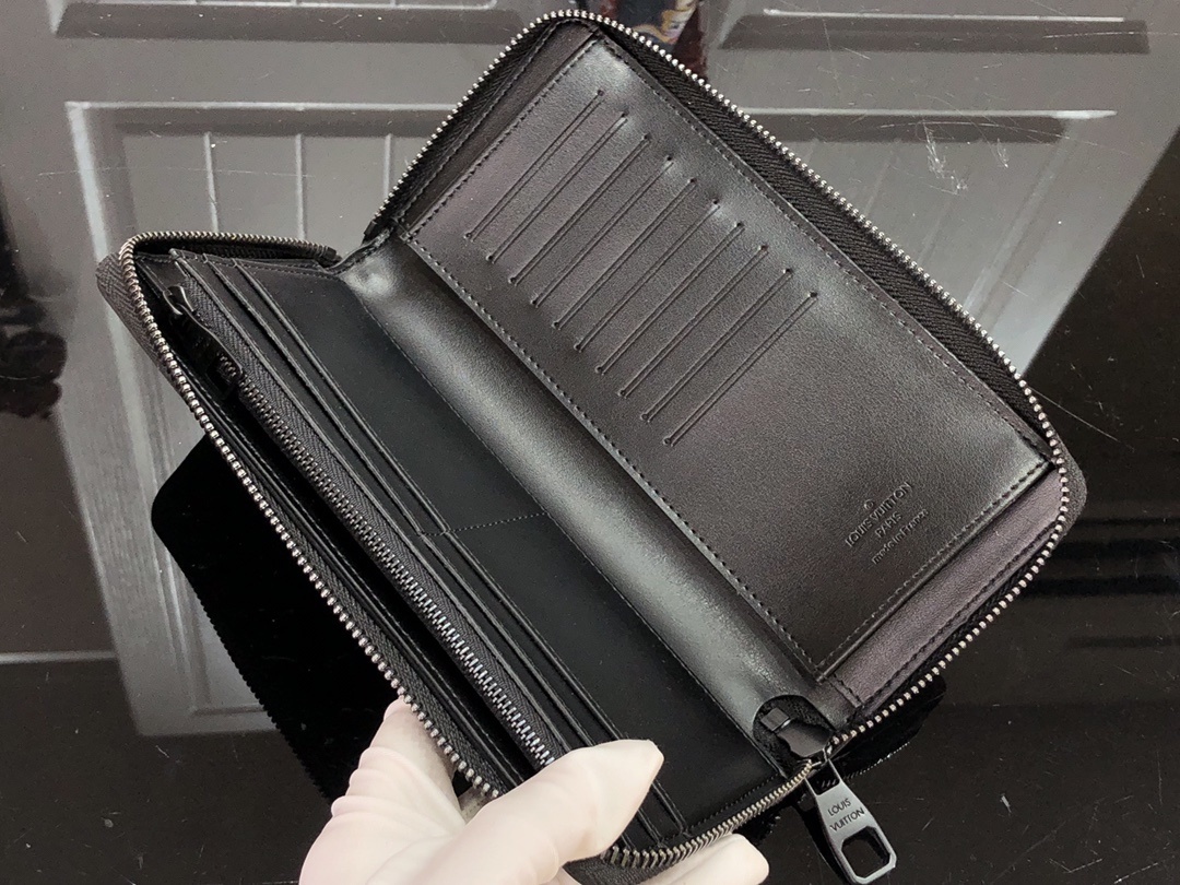 LV ZIPPY wallet VERTICAL M80505 