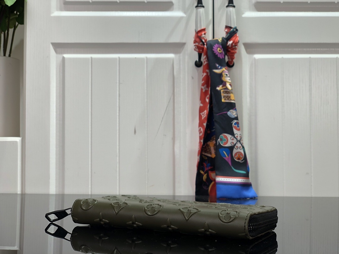 LV ZIPPY wallet VERTICAL M80505 