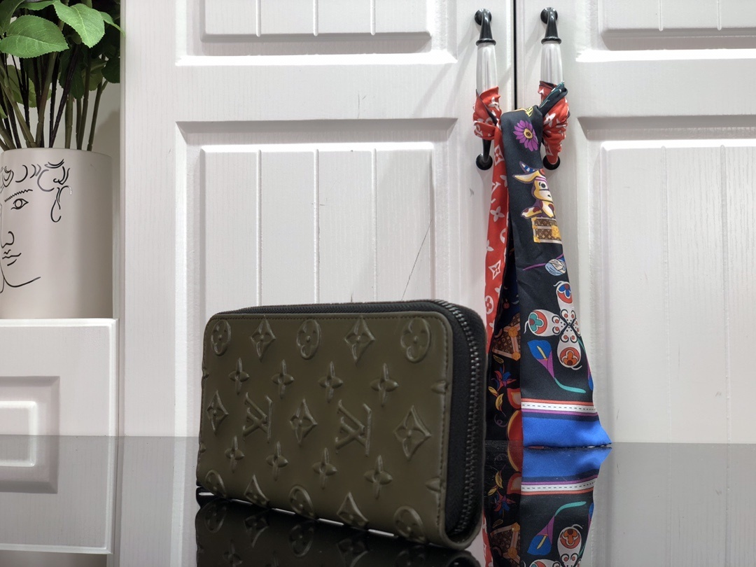 LV ZIPPY wallet VERTICAL M80505 