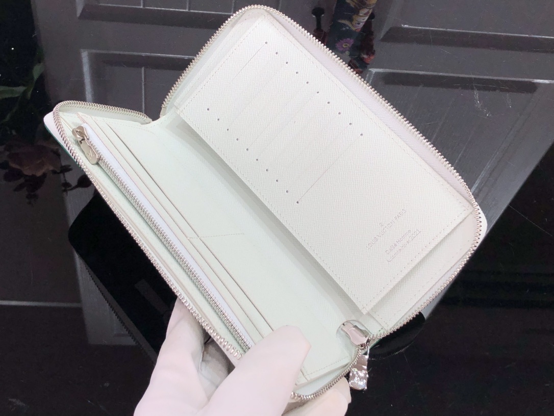 LV ZIPPY wallet VERTICAL M80852 