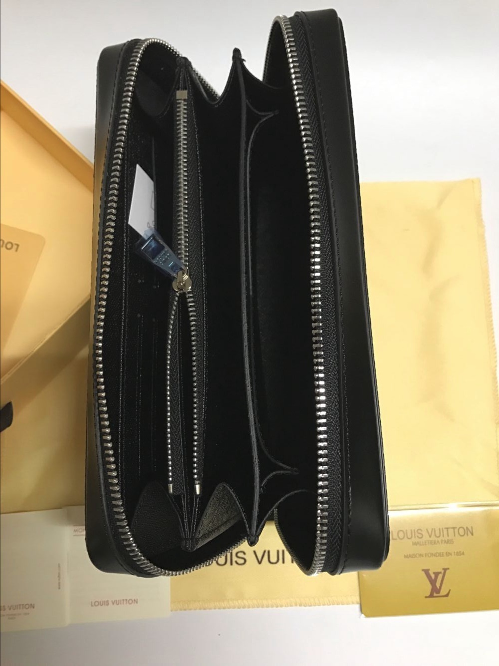 LV Zippy XL wallet 41503T