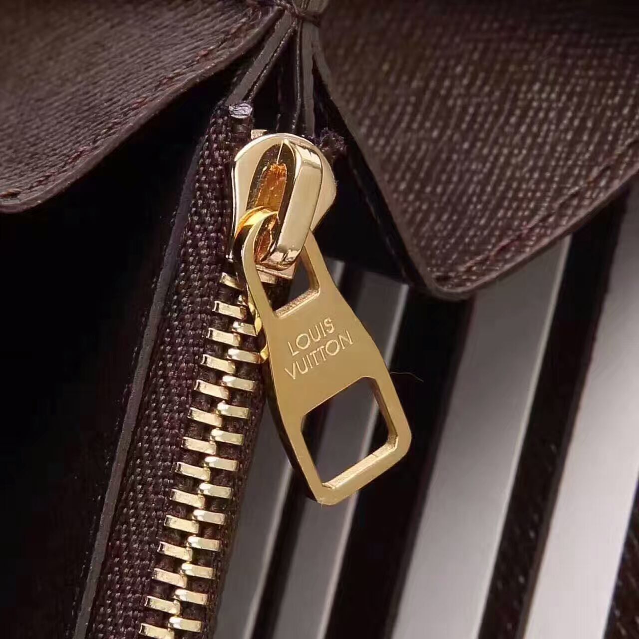 LV Zippy XL wallet 41503T