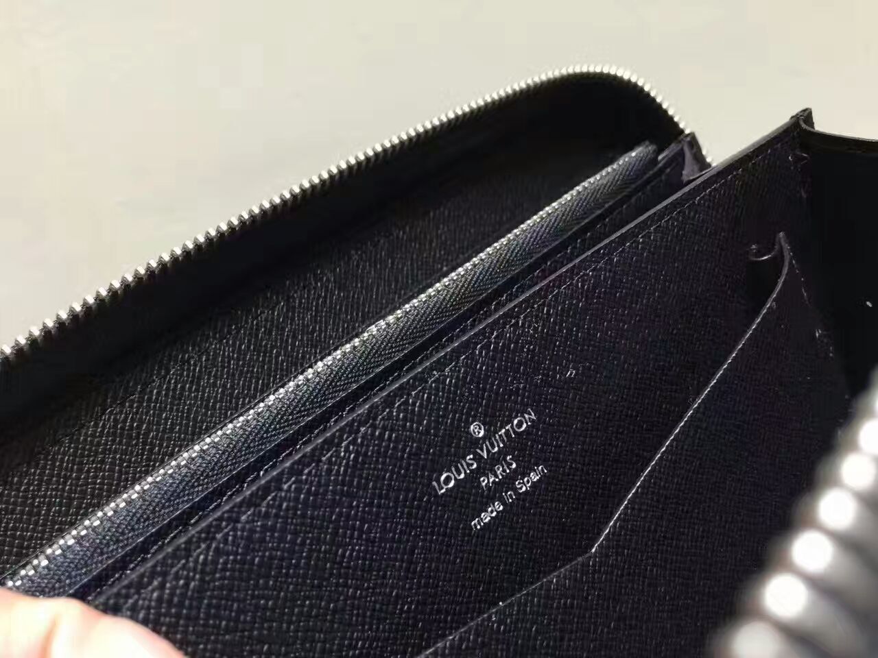 LV Zippy XL wallet 41503T