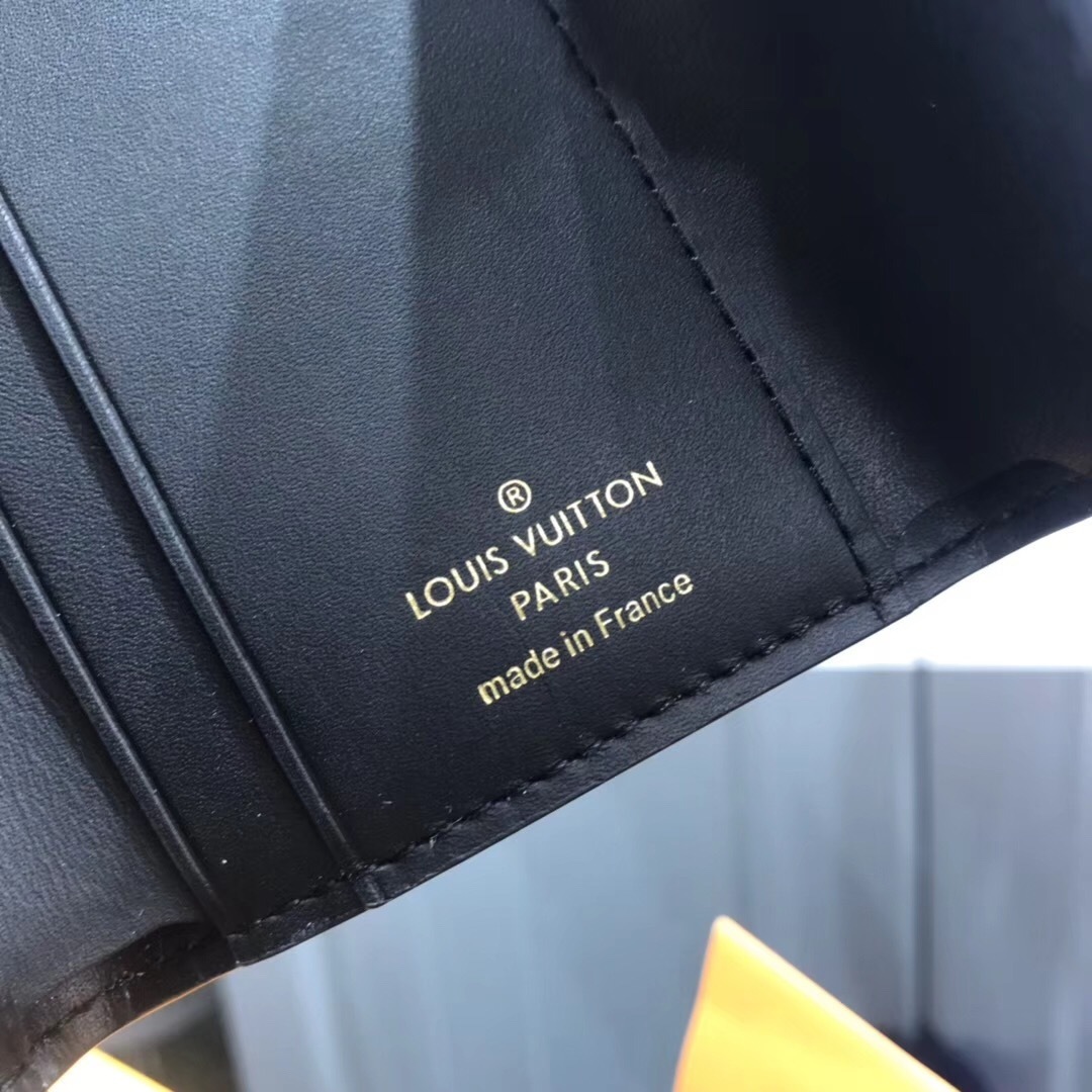 LV ZO?? wallet M67640