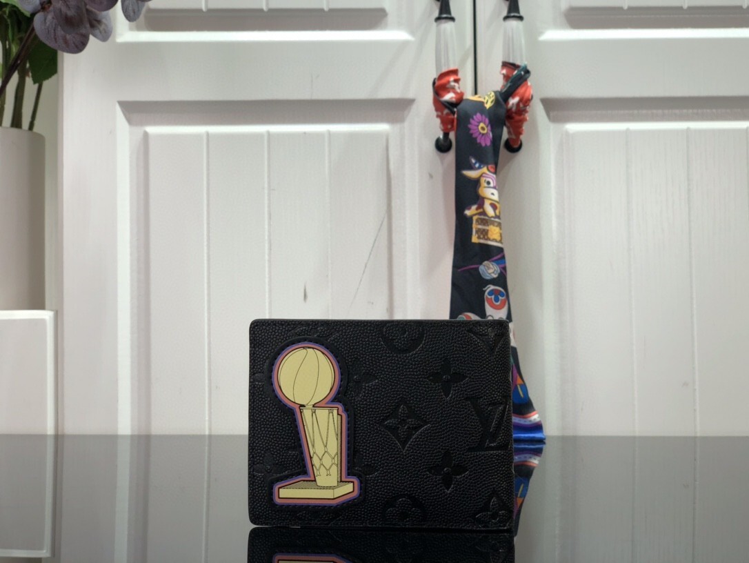 LVXNBA MULTIPLE wallet M80624