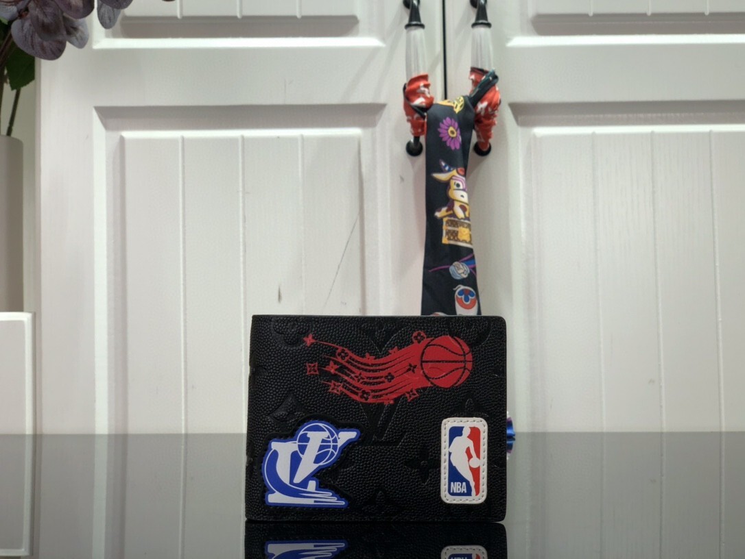 LVXNBA MULTIPLE wallet M80624